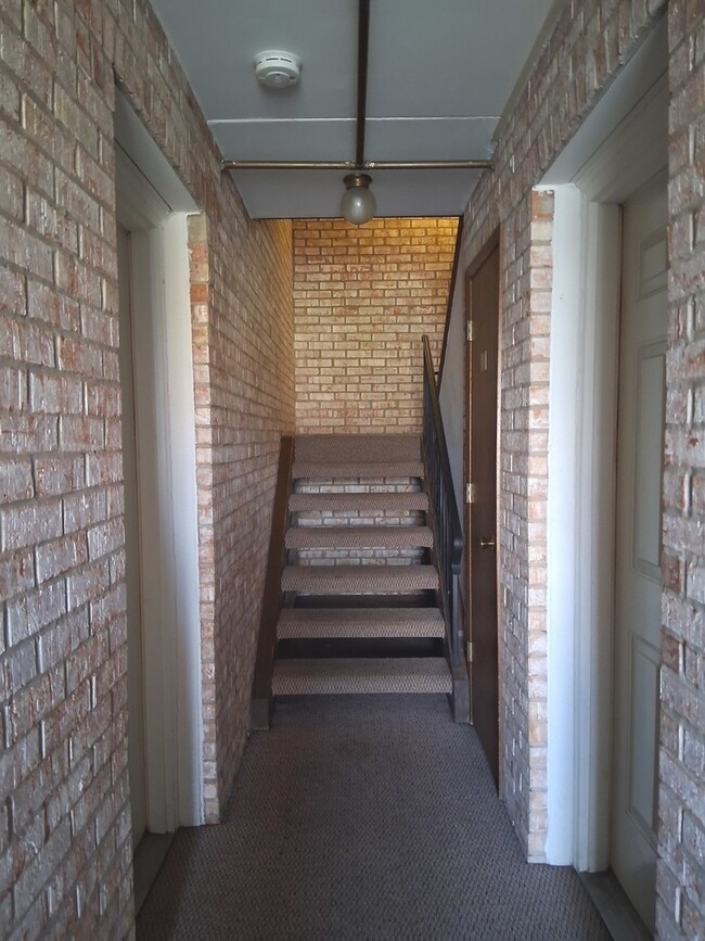 Foto del edificio - 4818 W 122nd St