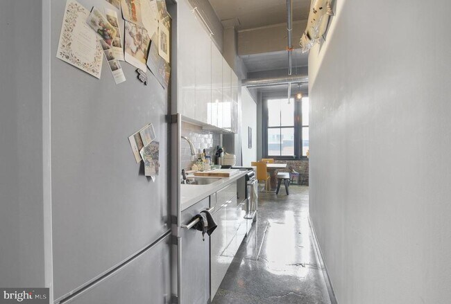 Foto del edificio - 1701 Tulip St