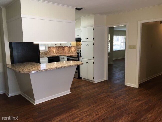 Building Photo - 3 br, 2 bath House - 3700 E Starr Ave