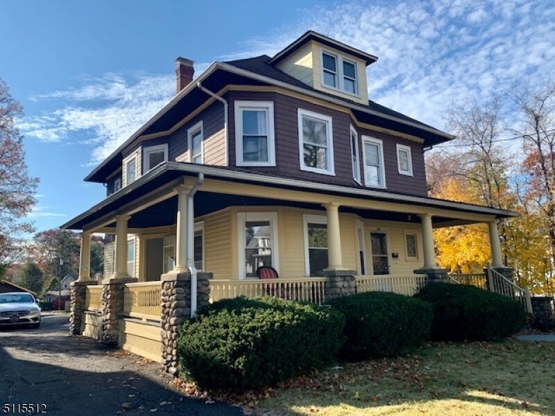 250 Godwin Ave, Midland Park, NJ 07432 Room for Rent in Midland Park