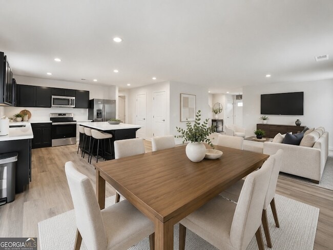 Building Photo - 9060 Celtic Dr