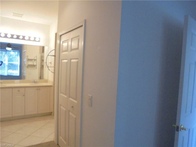 Foto del edificio - 14537 Abaco Lakes Dr