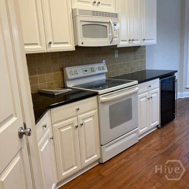 Building Photo - 186 Sterling Woods Dr