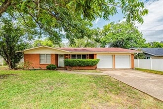 Building Photo - 4712 Frontier Trail