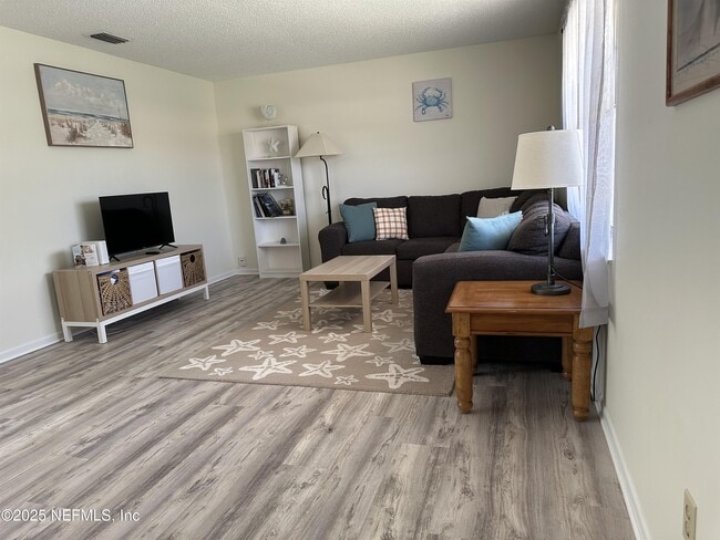 Building Photo - 776 Bahia Dr