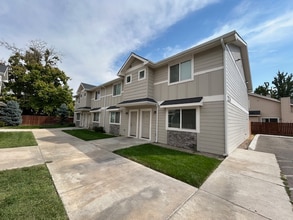 Building Photo - 1224 Ivy St
