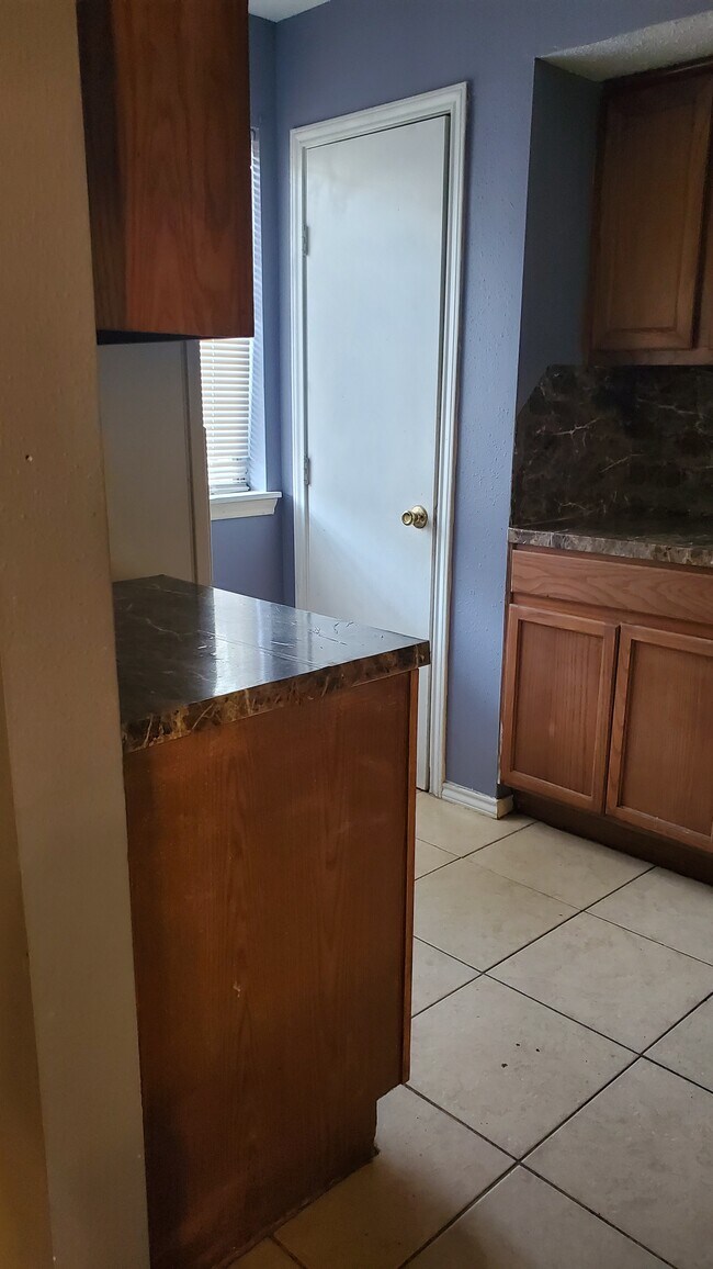 Kitchen - 15610 Weldon Dr Townhome