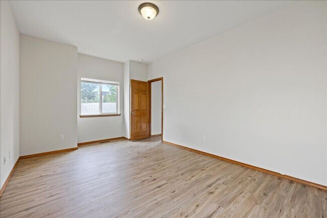 Foto del edificio - 7808 W 5th Ave