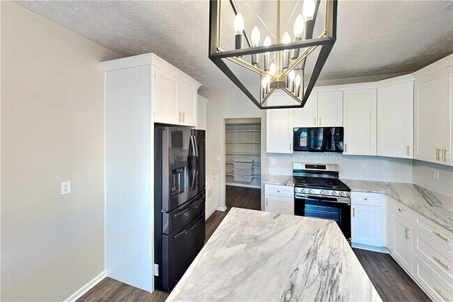 Building Photo - 2635 Rainbow Creek Dr