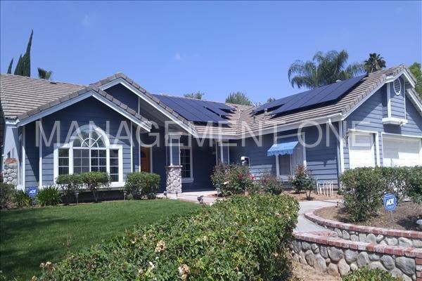 Primary Photo - Spectacular POOL Home with GUEST FLAT