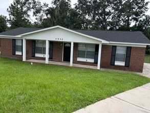 Building Photo - 2945 Rollingwood Dr