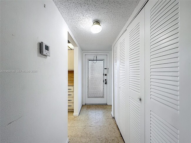 Building Photo - 6750 Royal Palm Blvd