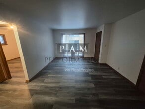 Building Photo - 2155 S 102nd St