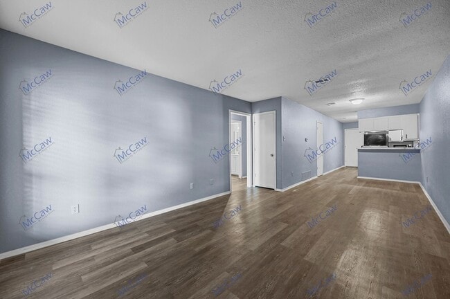 Foto del edificio - Lovely 2/1 Duplex in Arlington!