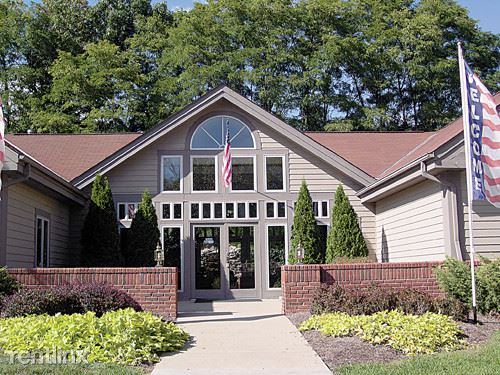 Primary Photo - 10555 Montgomery Rd