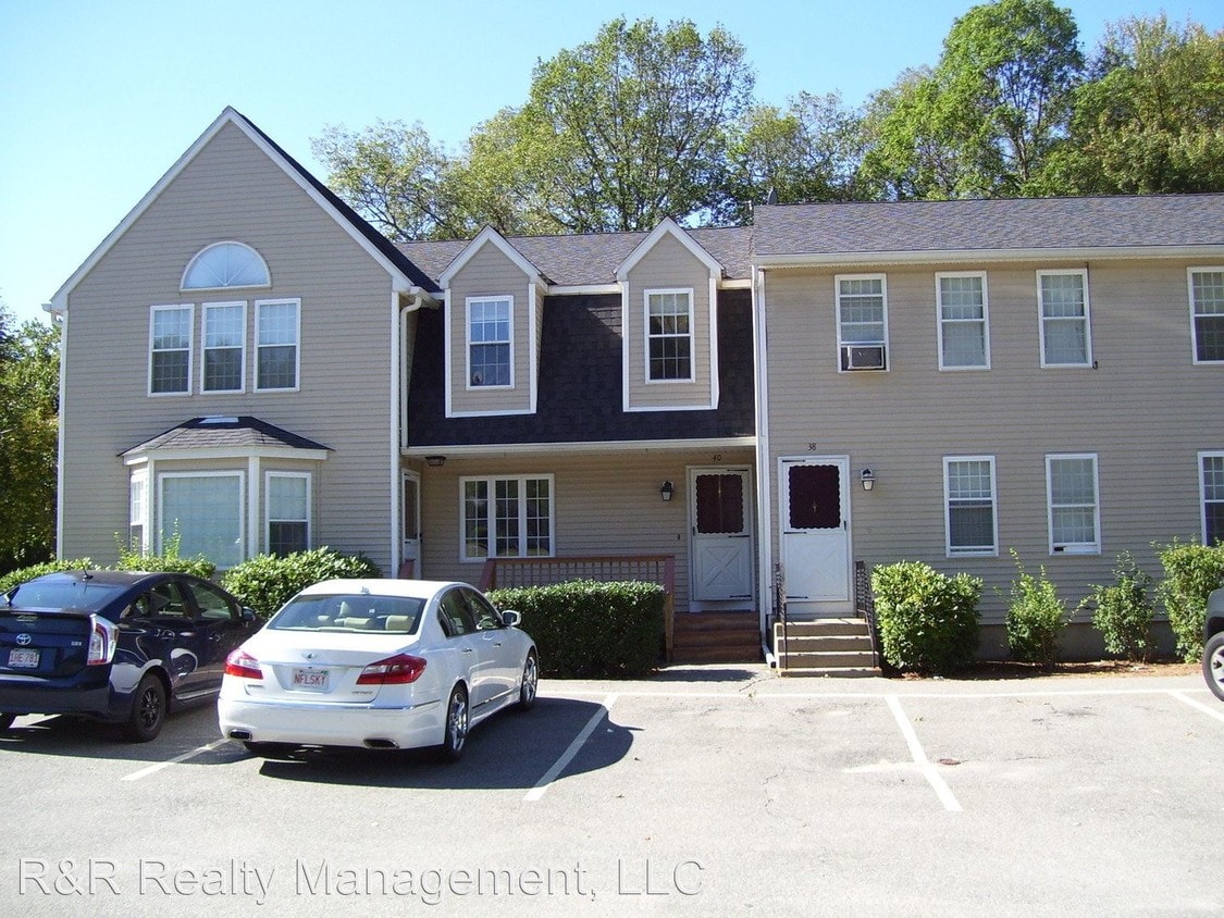 40 Eagle Dr, Douglas, MA 01516 House Rental in Douglas, MA