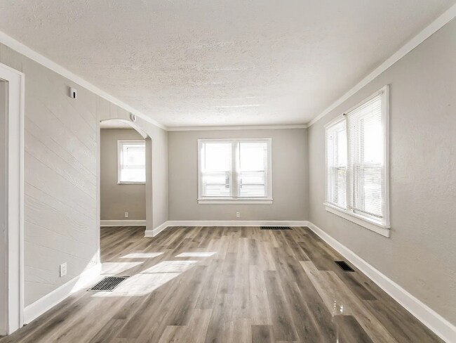 Foto del edificio - 3002 McKinley St
