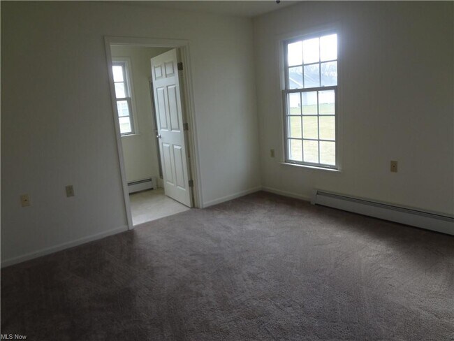 Building Photo - 204 Independent Dr