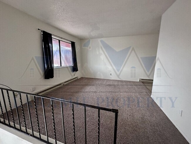 Foto del edificio - 714 Downey St