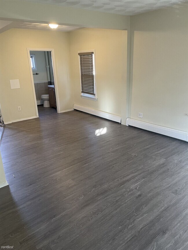 Foto del edificio - 3 br, 1 bath House - 14 Grove Street