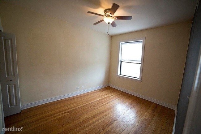 Foto del edificio - 2707 W Altgeld St