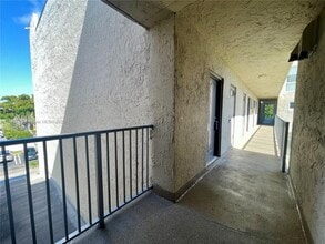 Building Photo - 10900 SW 104th St