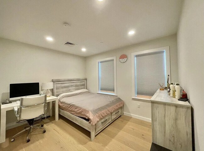 Foto del edificio - 16 Boardman St