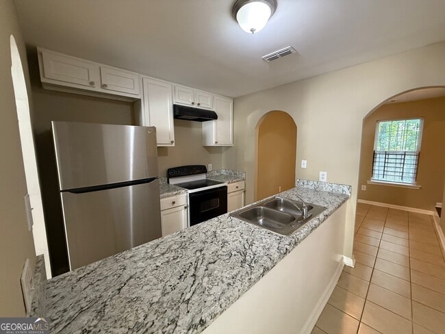 Building Photo - 960 Windwood Ct
