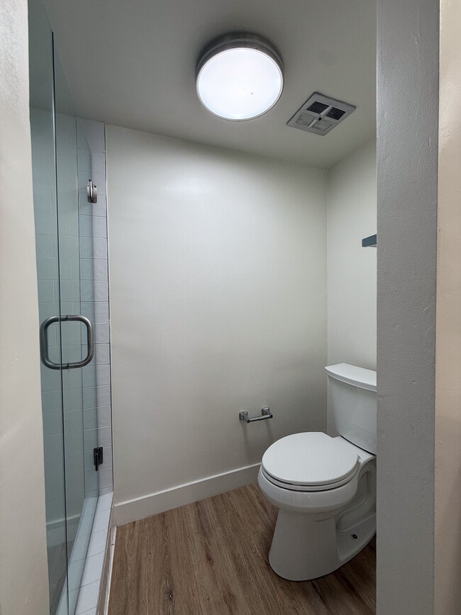 Building Photo - 9319 Alcott St