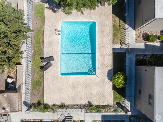 Pool - SORRENTO