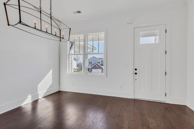 Building Photo - 2127 Gildridge Dr Nashville, TN 37221