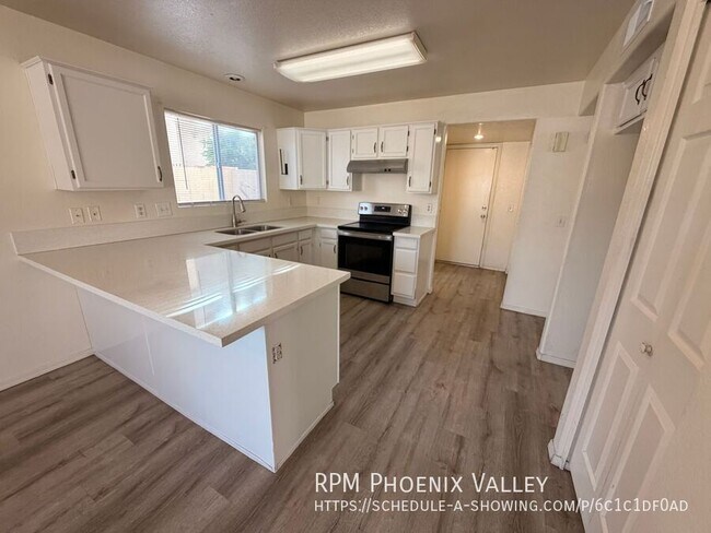 Foto del edificio - 3310 W Golden Ln