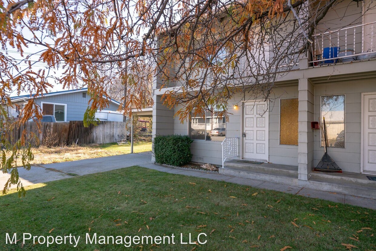 190 2nd St SE, East Wenatchee, WA 98802 Room for Rent in East