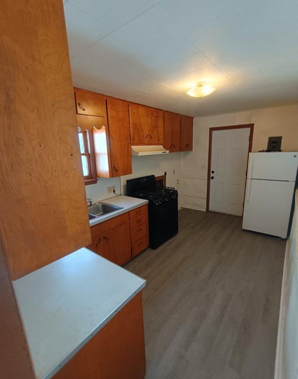 Foto del edificio - 749 E Broadway St