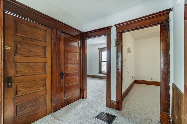 Building Photo - 888-890 Studer Ave [OWNER OWES MONEY - DO ...