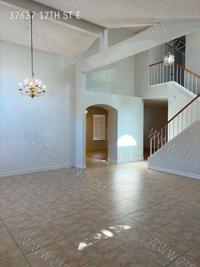 Foto del edificio - 37637 17th St E
