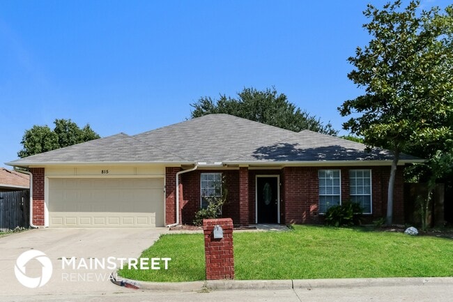 Building Photo - 815 Ackers Dr