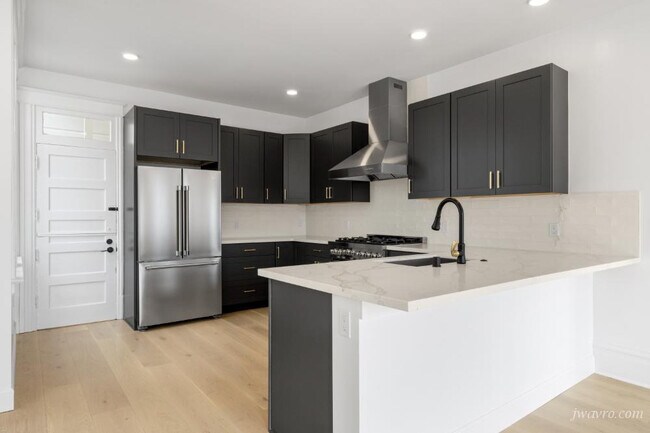 Building Photo - 919 Vallejo St.