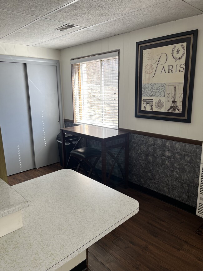 Foto del edificio - 144 Hillcrest St