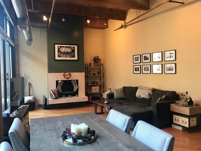 Main living area including gas fireplace - 2300 W Wabansia Ave