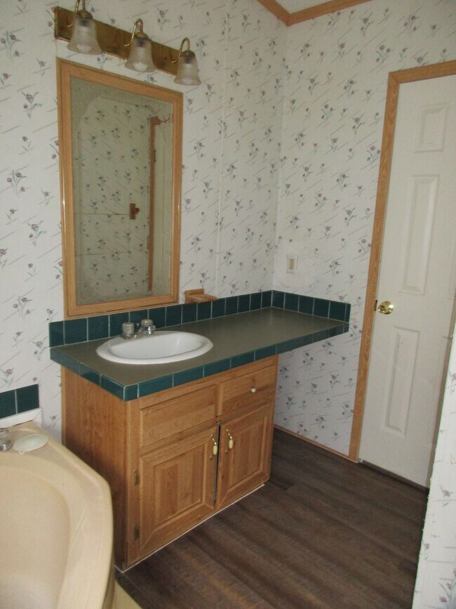 Building Photo - 3/2 in Hoover Valley