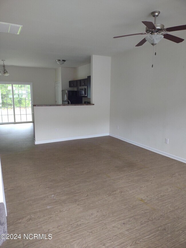 Building Photo - 126 Beacon Woods Dr