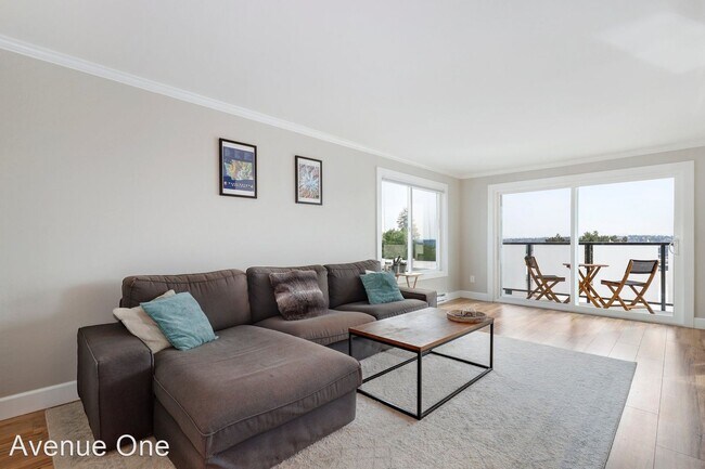 Foto del edificio - 2 br, 1 bath House - 3710 27th Pl W #406