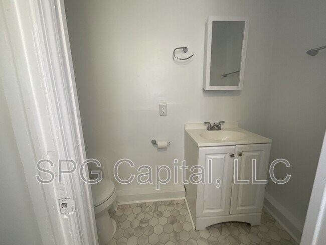 Foto del edificio - 208 Liberty Ct