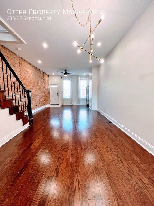 Building Photo - 2336 E Sergeant St