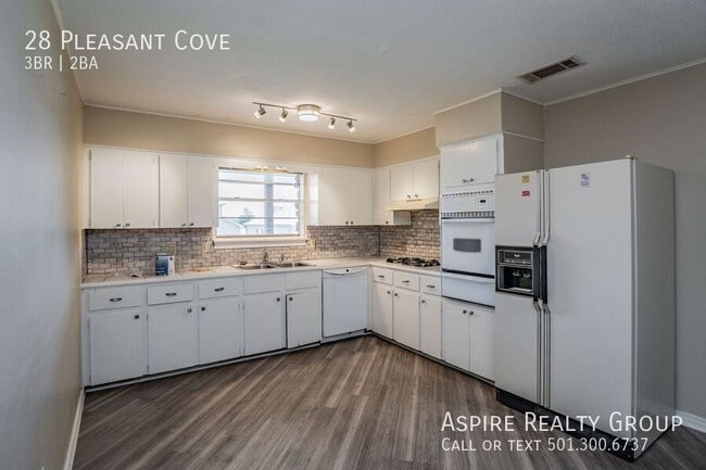 Building Photo - 28 Pleasant Cove
