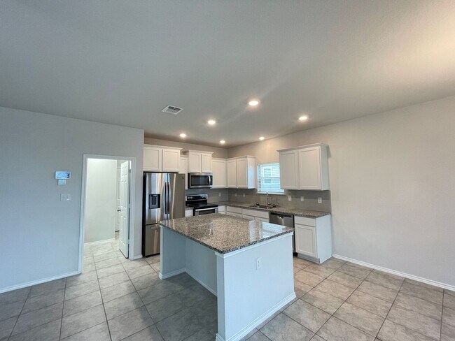 Foto del edificio - 1816 Cow House Ct