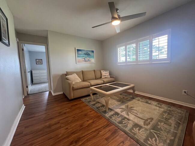 Photo - BEAUTIFUL and Renovated Riverfront Furnish... Apartment