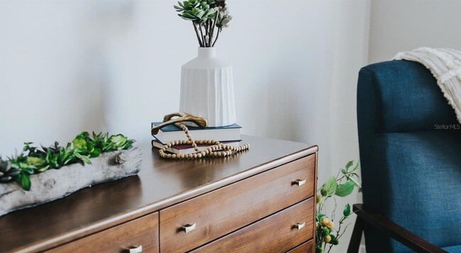 Building Photo - 6907 N Nebraska Ave