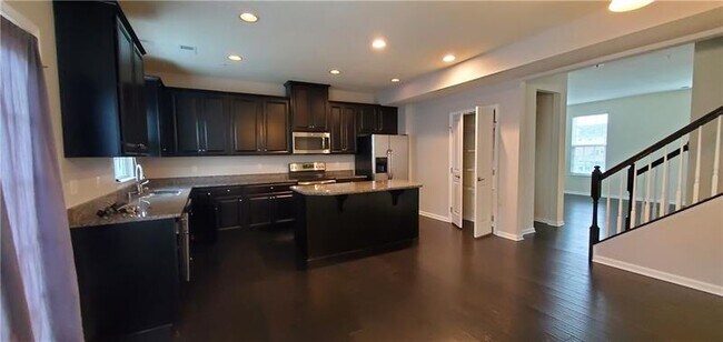 Foto del edificio - 1801 Pointe View Dr